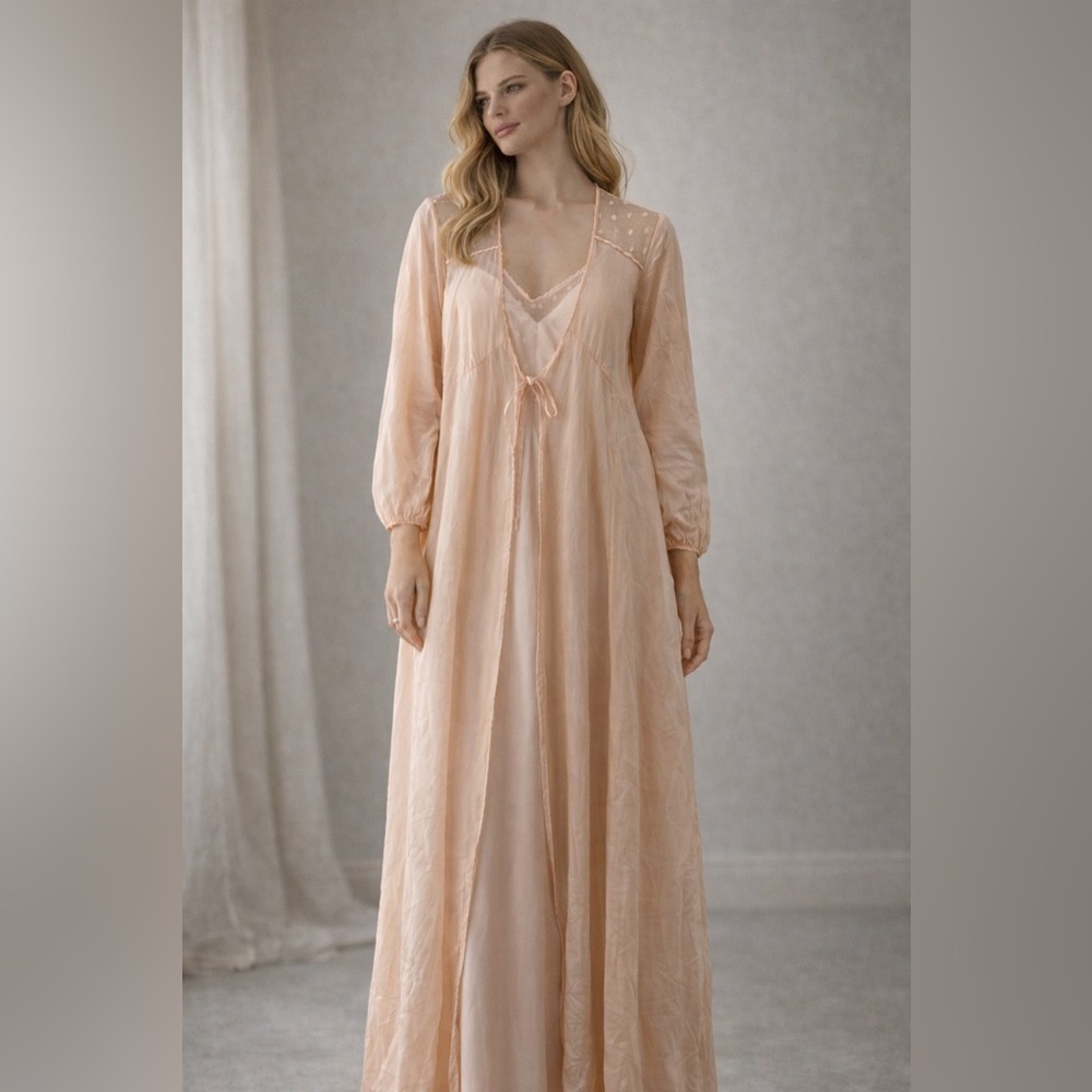 Rare Vintage Janice Young for Vanessa Silk Slip & Chemise Set Peach Size Small​